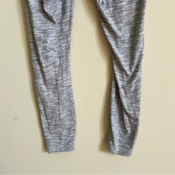 Lululemon Wunder Under Hi-Rise 7/8 Tight *25"
Wee Are From Space Ice Grey - Picture 5 of 10